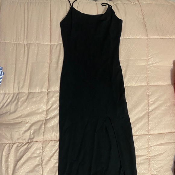 Forever 21 black maxi dress - Picture 4 of 8